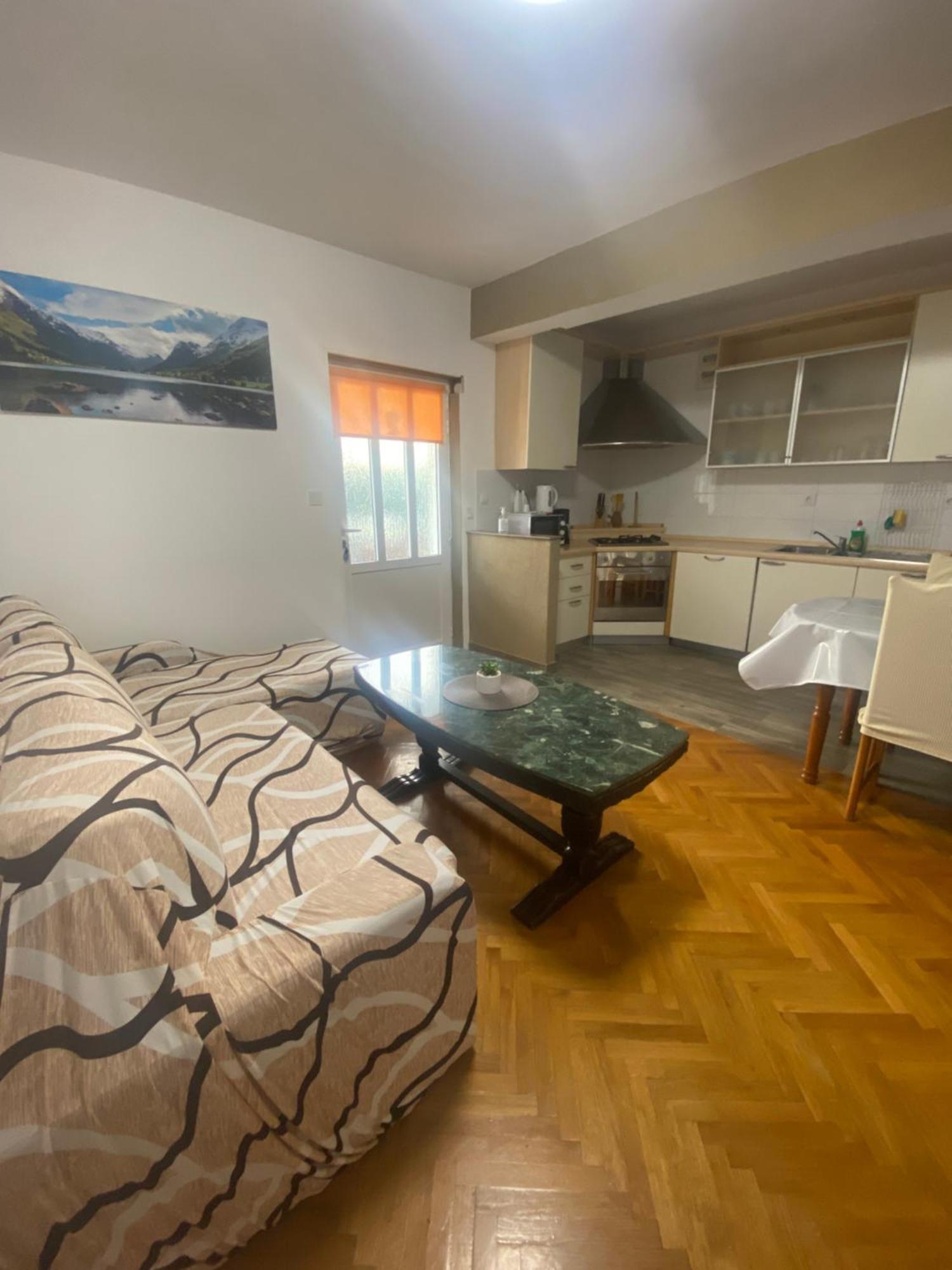 カルロバッグApartman Stefanアパートメント エクステリア 写真